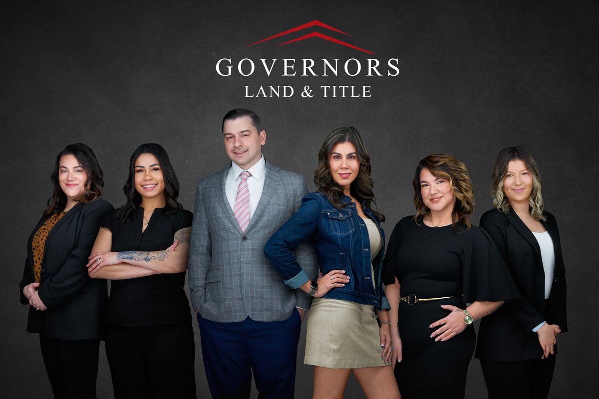 AHP_Headshots's tweet image. The fine folks at Governors Land &amp;amp; Title made it easy to create this shot. All these amazing people just nailed it in front of the camera. You guys are gonna rock 2025 like its nobody's business but yours. Keep it up!

#Mindset #Marketing #Prophoto