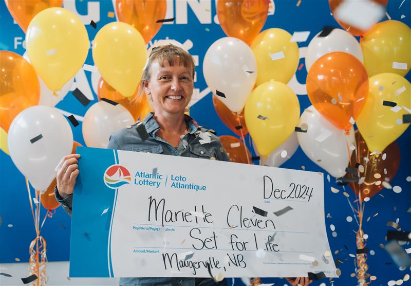 Mariette Cleven, a nurse from Oromocto, N.B., scratched her Set for Life ticket and won the top prize! She plans to use her winnings to support her children's education and go on some exciting trips.

Congratulations, Mariette! 🎉 Read more here 👉bit.ly/40aW8QY 19+
