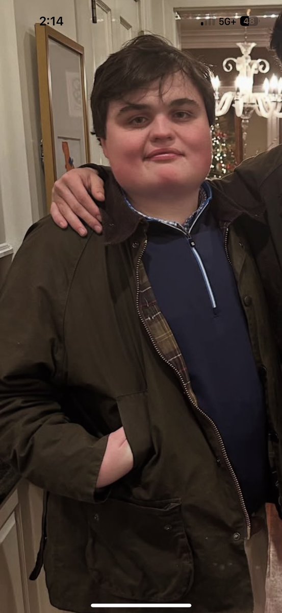 Average XL peter milar wearer