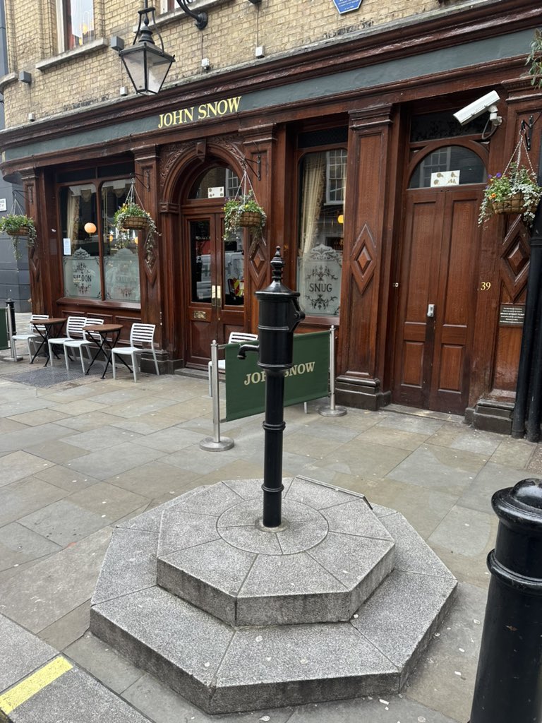 laoneill111's tweet image. Did a bit of science and music tourism in Soho, London today- the pump which John Snow showed was the source of the 1854 cholera outbreak and Trident studios where Bowie recorded Space Oddity and the Beatles Hey Jude.