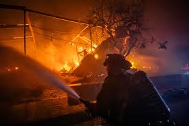 jenuk251's tweet photo. California Wildfires Ravage Los Angeles County: Thousands Evacuate
📗Read more:https://t.co/qGqGMPm6d8
#California #California #GoodWednesday #Maui #WednesdayMotivation #LosAngeles #FEMA #OpetaiaNyika 
#Maui #MuskInterview #ethelcain #Fetterman #FAYEXVINYLSAUCE https://t.co/KhMOwa8ILL