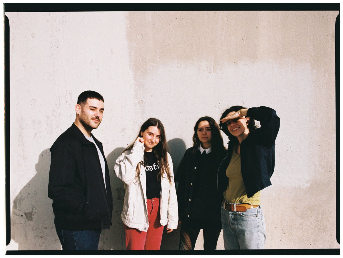 Mourn (<a href="/OHMOURN/">MOURN</a>) comparten Alegre Y Jovial, su primera canción cantada en castellano y nuevo avance de su próximo disco...