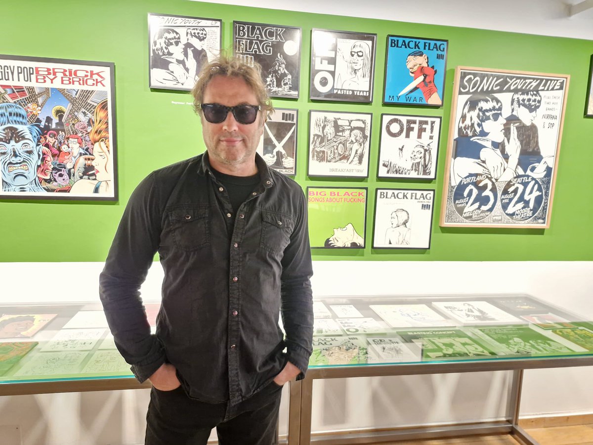 Aquí va una reseña que uno de los ilustres del periodismo musical, Txema Mañeru, escribe sobre “De Lo Que No Se Habla…” (#LõBISON ‘24) en <a href="/WebOrpheo/">Web Orpheo</a> .

weborpheo.com/lobison-de-lo-…

Esta foto es de la exposición “Vibraciones Underground, contracultura” en la Uni. de #Salamanca.