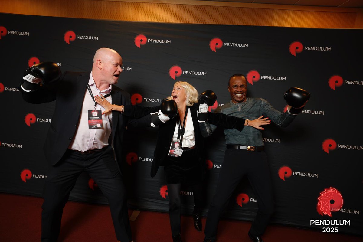 Pendulum Summit (@pendulumsummit) on Twitter photo Some pictures need no caption 🤣 <a href="/SugarRayLeonard/">Sugar Ray Leonard</a> vs <a href="/FrankieSheahan/">Frankie Sheahan</a> with Norma, the only ref who could handle them! #pendulumsummit Some pictures need no caption 🤣 <a href="/SugarRayLeonard/">Sugar Ray Leonard</a> vs <a href="/FrankieSheahan/">Frankie Sheahan</a> with Norma, the only ref who could handle them! #pendulumsummit