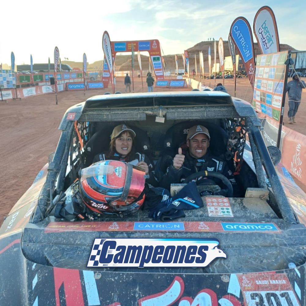 #Dakar2025 | Cuando no parás de ganar y desbordás felicidad 😁

👉 Con cuatro etapas disputadas, <a href="/NicoCavi68/">Nico Cavi Dakar 2025</a> y <a href="/valepertegarini/">vale pertegarini</a> se afirman en el liderazgo de la categoría Challenger, tras haber ganado ¡tres! de los parciales.

📸 Foto tomada por <a href="/jorgedominico/">🏁 Jorge Dominico</a>, en el campamento