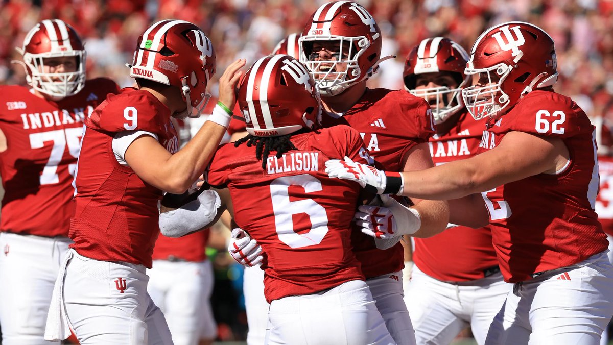 Blessed &amp; thankful to have received an offer from INDIANA UNIVERSITY . AGTG! 
<a href="/Coach_JMill/">John Miller</a> <a href="/CCignettiIU/">Curt Cignetti</a> <a href="/IndianaFootball/">Indiana Football</a> <a href="/FW_NorthSideFB/">NORTH SIDE FOOTBALL</a> <a href="/CoachJohnsonJr/">CoachJohnson</a> <a href="/AllenTrieu/">Allen Trieu</a> <a href="/Dre_Muhammad/">Dre Muhammad</a> <a href="/TractionAp/">TractionAP</a> <a href="/TomLoy247/">Tom Loy</a> <a href="/IndianaPreps/">Indiana Preps</a> <a href="/gainseparation/">THE SEPARATION</a> <a href="/SWiltfong_/">Steve Wiltfong</a> <a href="/Bryan_Ault/">Bryan Ault - Midwest Scout</a>