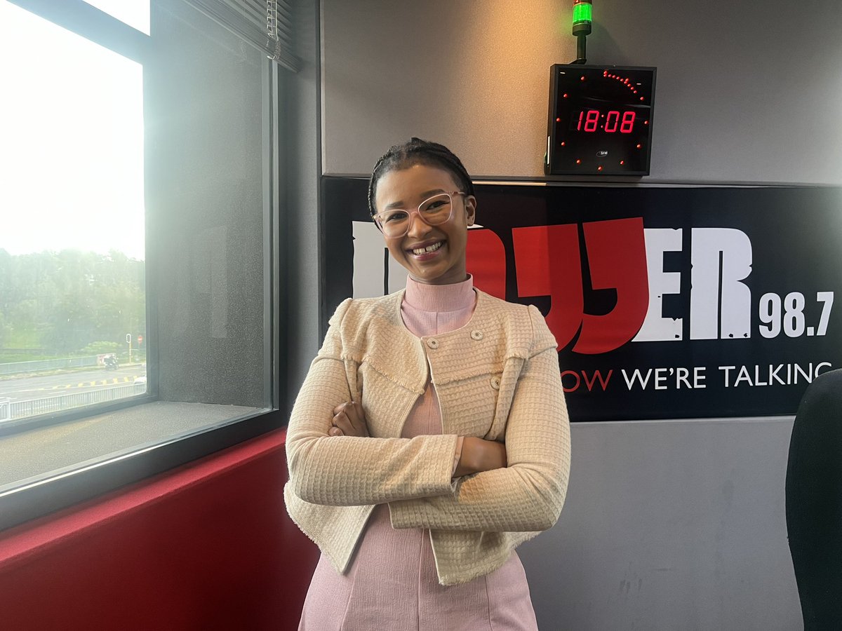 Powerfm987's tweet image. It's Business time...

Welcome to #POWERBusiness with @Nosipho_Radebe until 20:00.

Get in touch with us throughout the show.

☎️: 0861 987 000
📷: 083 303 7093
🌐:power987.co.za/stream/