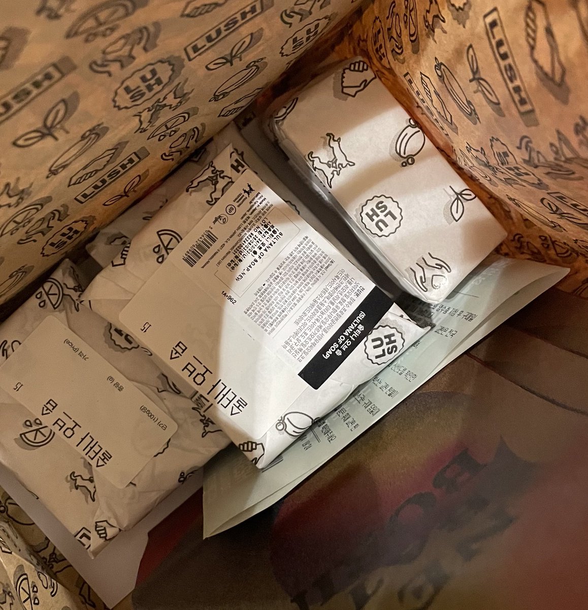 햅삐성진데이ᰔᩚ
제가너무조아하는성진이생일을맞이하여성진이최애비누준비했어요 

#rt 만 해주세요 ✌️

성진아 (일단미리) 생일축하해 ... 😻