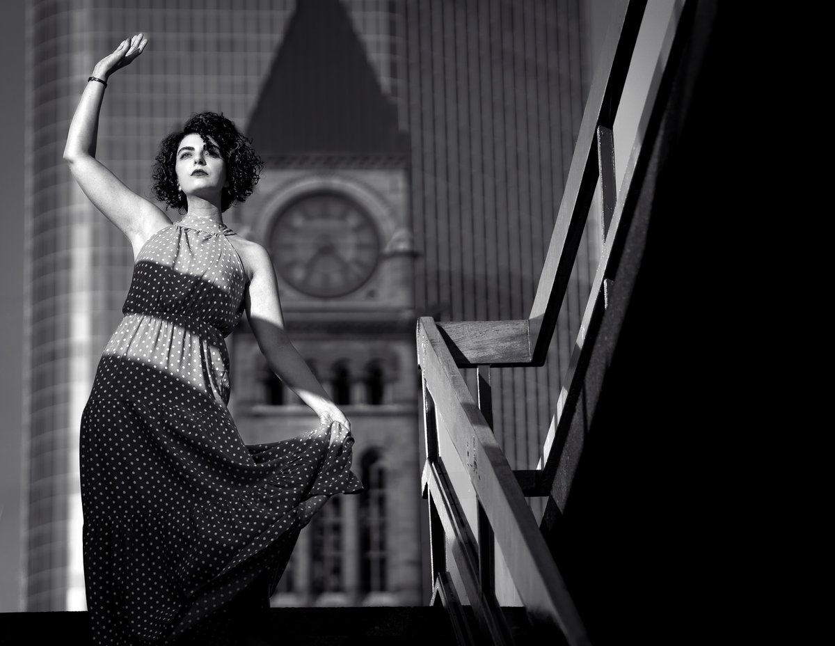 Dancing around the clock 

#photography
#streetphotography