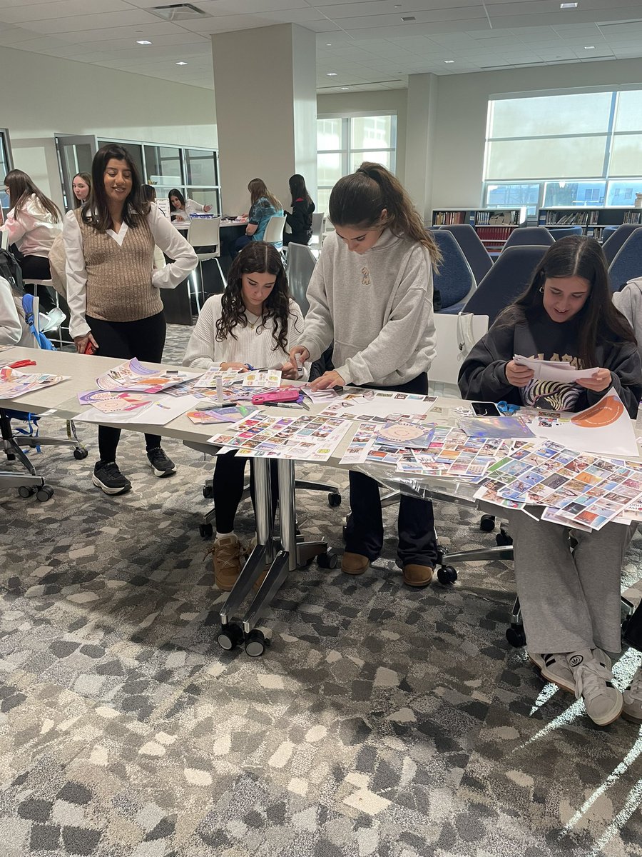 The first ever LMS WonderGirls meeting was a huge success! The 8th grade girls created vision boards and were encouraged to dream big for big futures! Mrs. Ellis and Ms. Silvelo are looking forward to a great year with our newest WonderGirls! #wondergirls