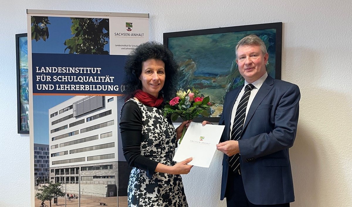 Dr. Uta Bentke ist neue stellvertretende Direktorin am <a href="/LISachsenAnhalt/">Landesinstitut Schulqualität & Lehrerbildung ST</a>. Wir gratulieren herzlich und freuen uns, dass Frau Dr. Bentke auch in ihrer neuen Funktion die Arbeit an unserem Institut mit ihrer Exzellenz und Expertise prägen und bereichern wird.
lsaurl.de/lisastellvdir