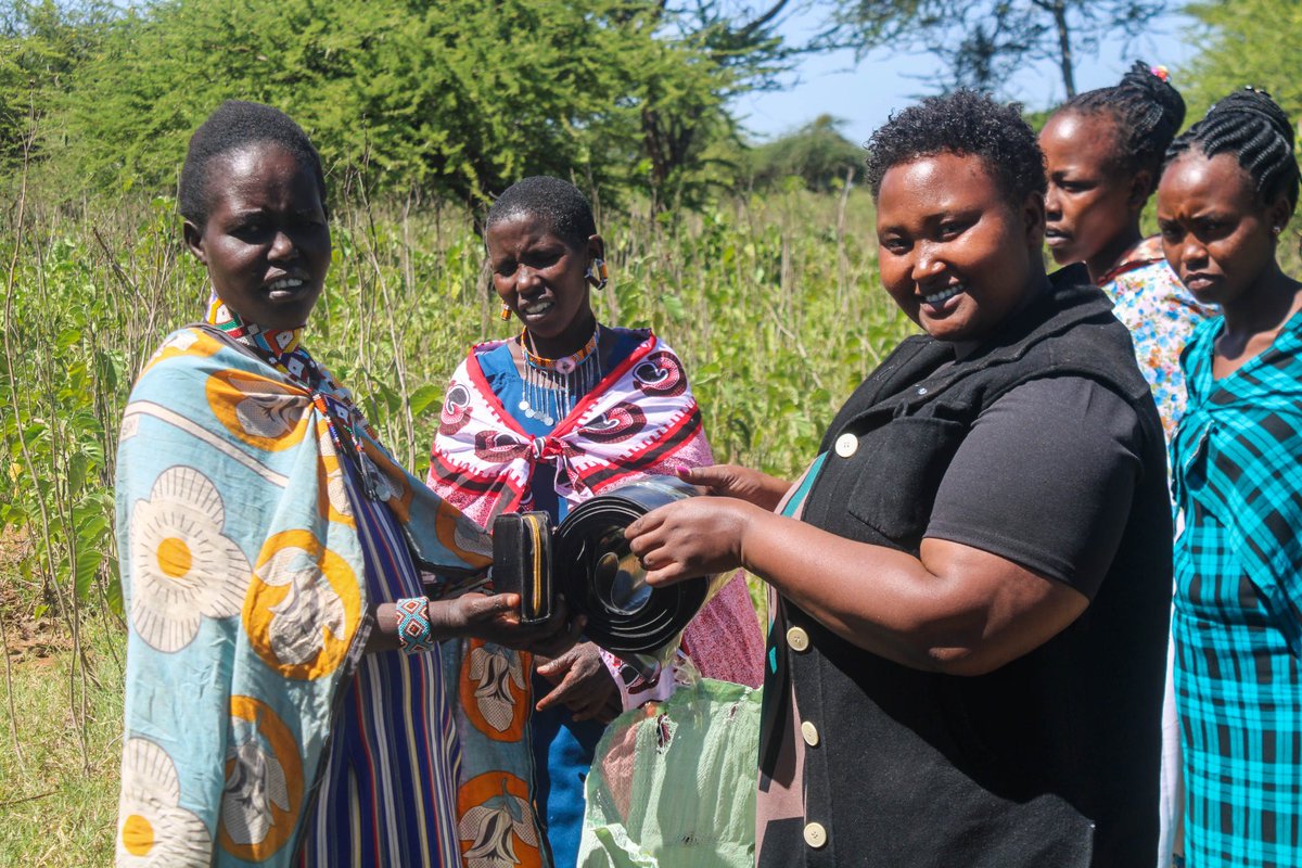 IllaramatakC's tweet image. Women at Olobelibel receiving their storey gardens! These gardens will provide them with fresh produce and the opportunity to improve their livelihoods. Empowering families, one garden at a time!  #SustainableGardening #WomenEmpowerment