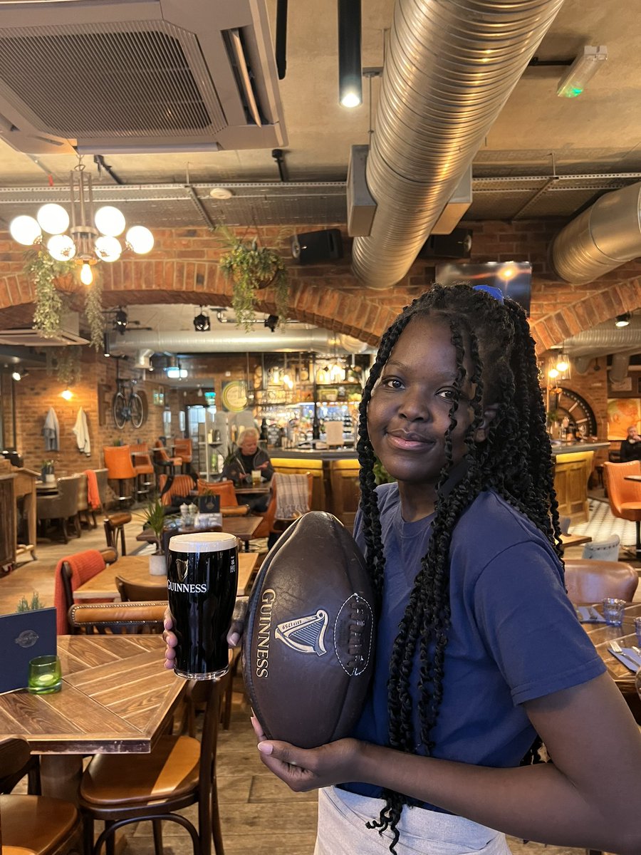 Get ahead of the scrum and book your table for the Six Nations 🏉 

Use the link in our bio or call us on 01223 489570 to book your table now ✅

#sixnations #rugby #cambridge #youngs #trainstation #drinks #guinness