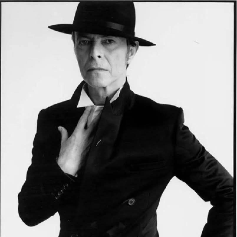 jjstoneFM's tweet photo. Happy heavenly 78th David π₯³ππ»πΆ #DavidBowie #celebBDAYsuits https://t.co/ulRo7vmyPx