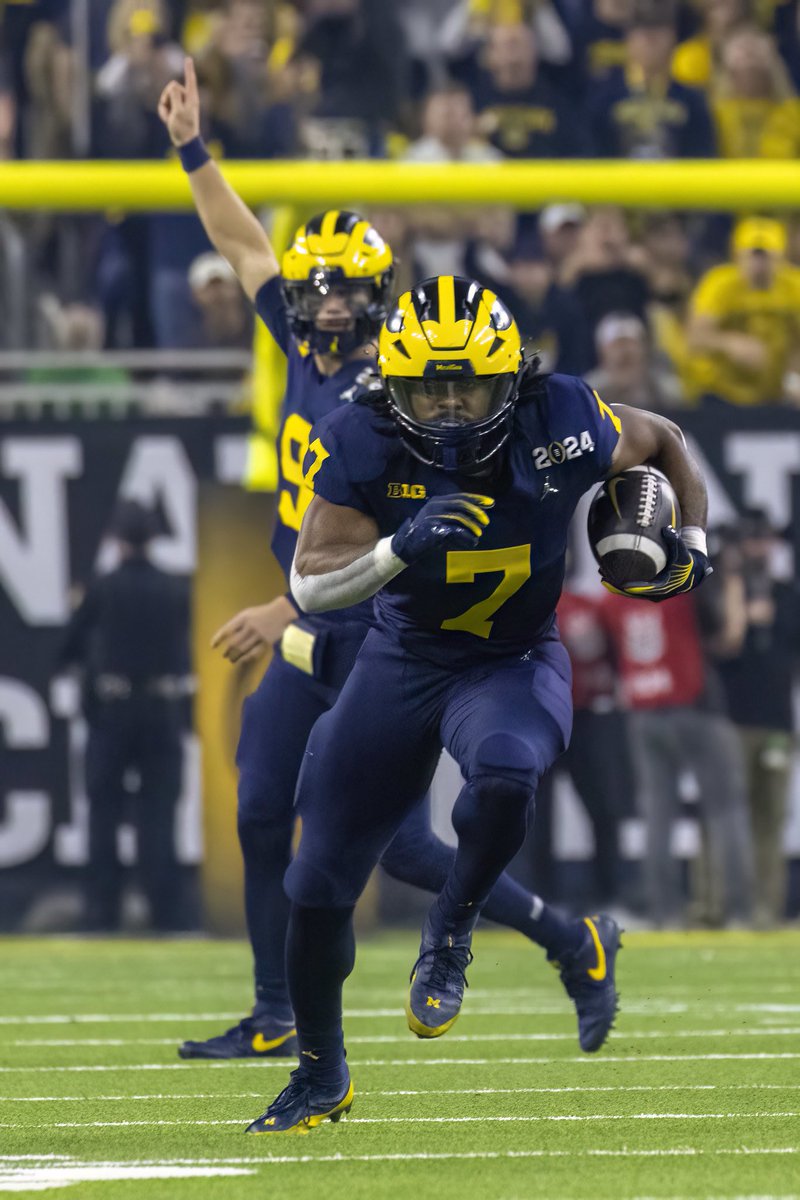 BlueBarronPhoto's tweet image. Happy Michigan Won The National Championship Day to all who celebrate 💙💛