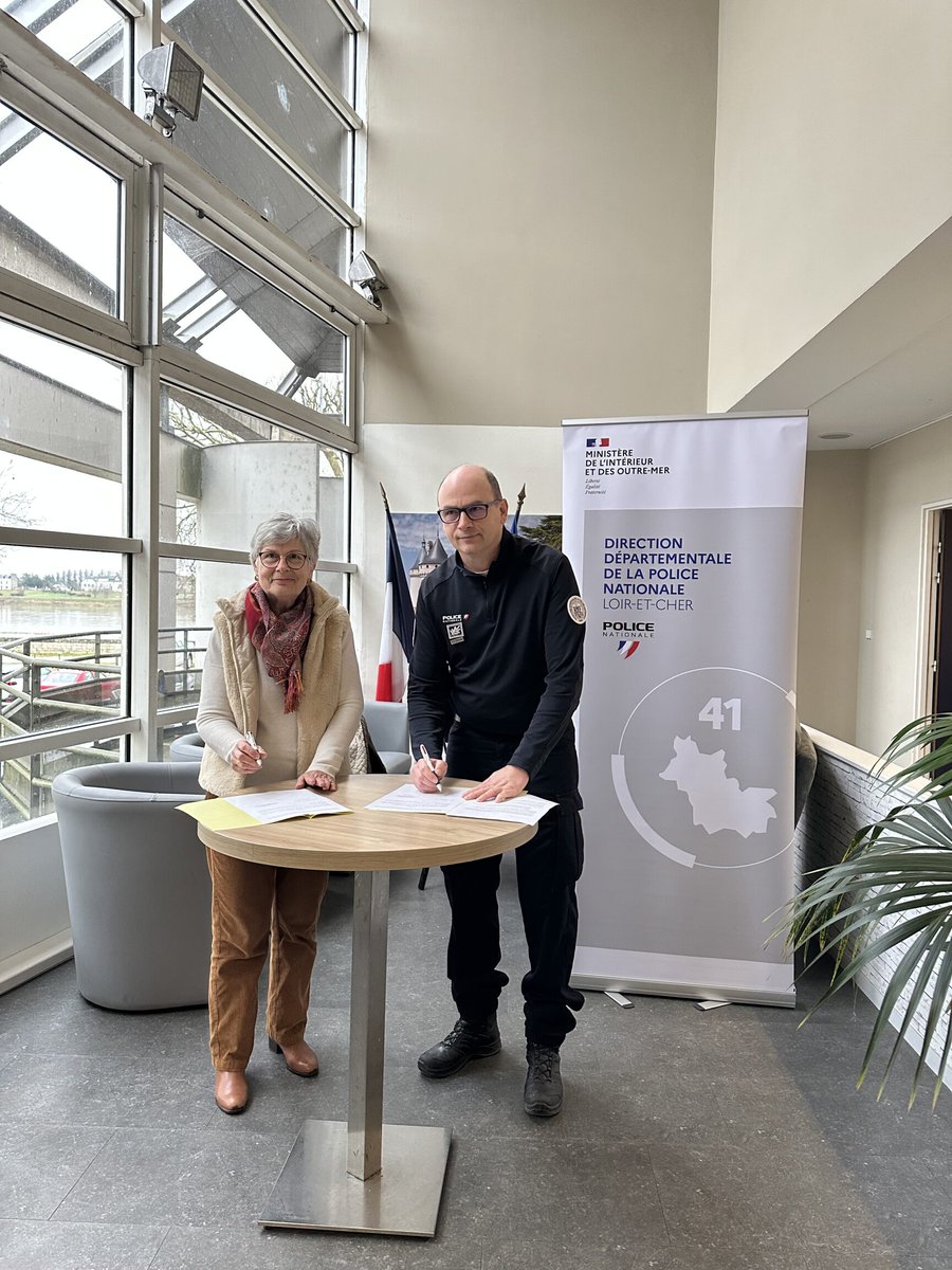 👮‍♂️ L'Adapei 41 a signé ce jour un partenariat avec la @policenationale qui vise à favoriser la participation et l’intégration à la #société des personnes en situation de #handicap ainsi que l’accessibilité du #servicepublic rendu par la Police Nationale à ces mêmes personnes