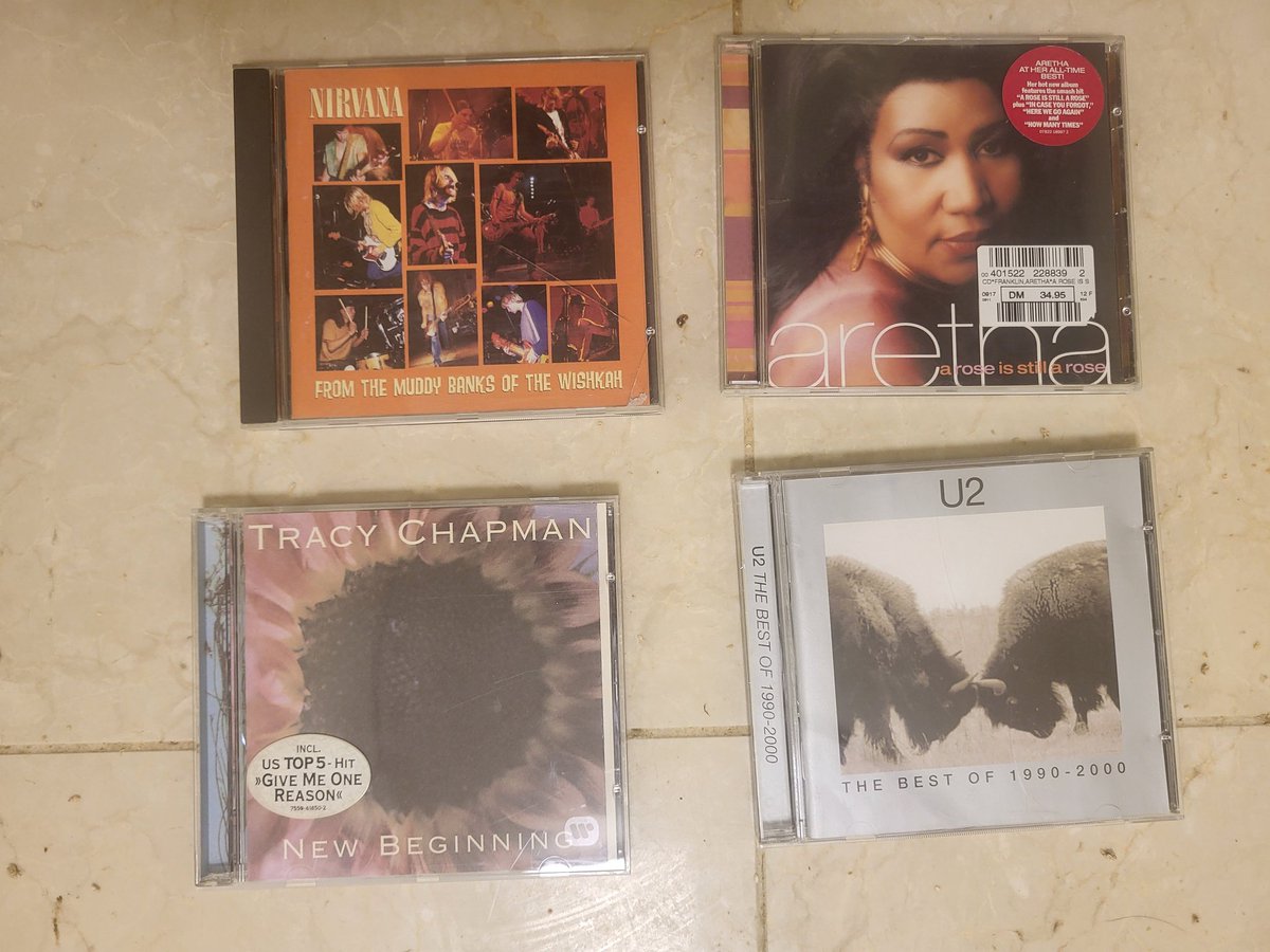 First #chazza haul of 2025.
Nirvana live album.
Late Aretha Franklin album,  should be OK.
U2 compilation album with two new songs and some remixes. Good track listing.
My third Tracy Chapman CD ( all from chazzas).
#charityshopCDs