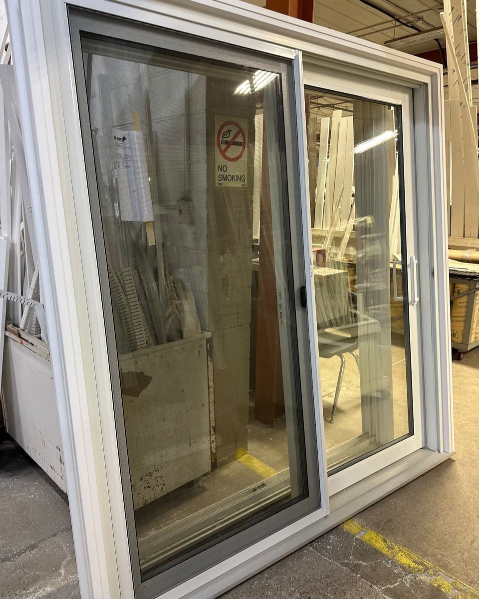 HiTechWindows's tweet image. This custom patio door is crafted to perfectly fit an existing opening to ensure a seamless replacement. #HiTechEnergyWindows #CustomDoors #DoorReplacement #HomeUpgrades #Winnipeg #ManitobaMade