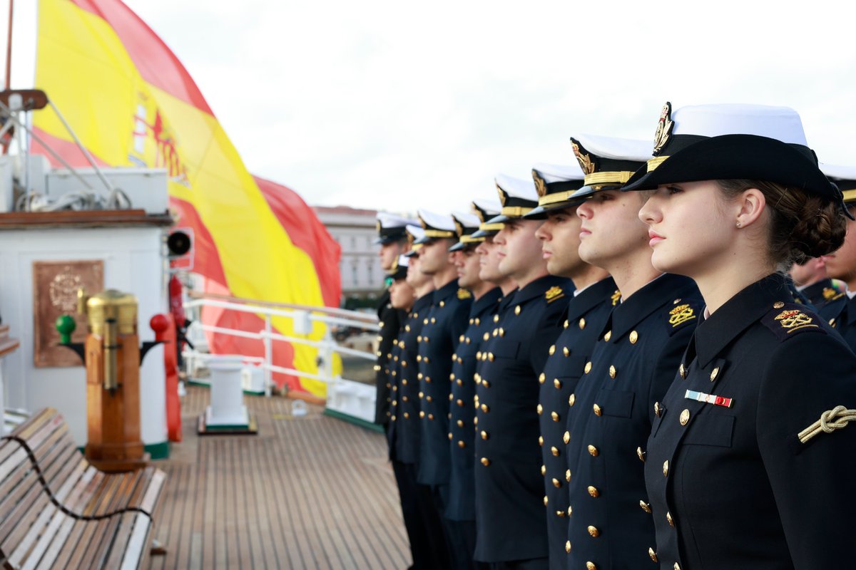 La Princesa de Asturias, en el Buque Escuela “Juan Sebastián de Elcano” donde continuará su formación naval como guardiamarina de primero.

➡️casareal.es/ES/Actividades…
