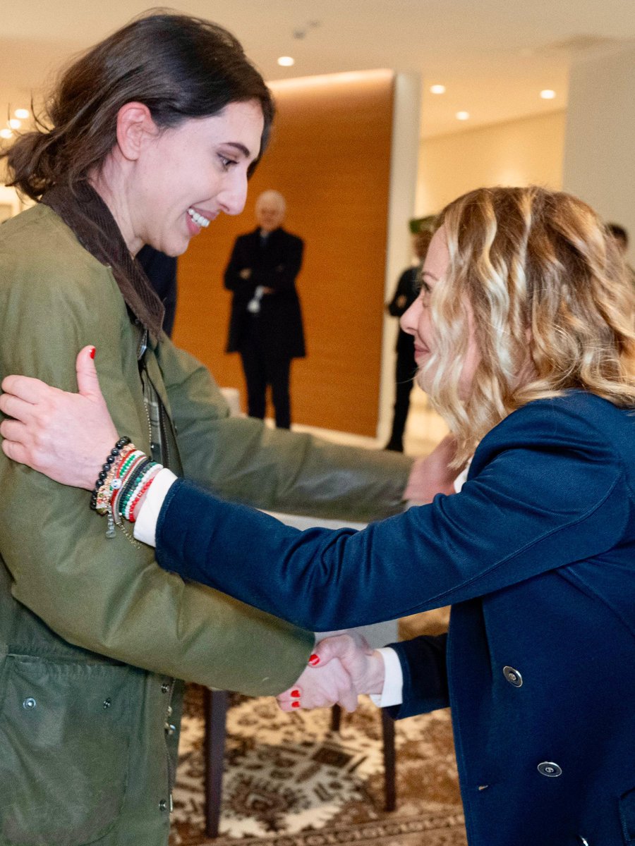 GiorgiaMeloni's tweet image. Bentornata Cecilia!