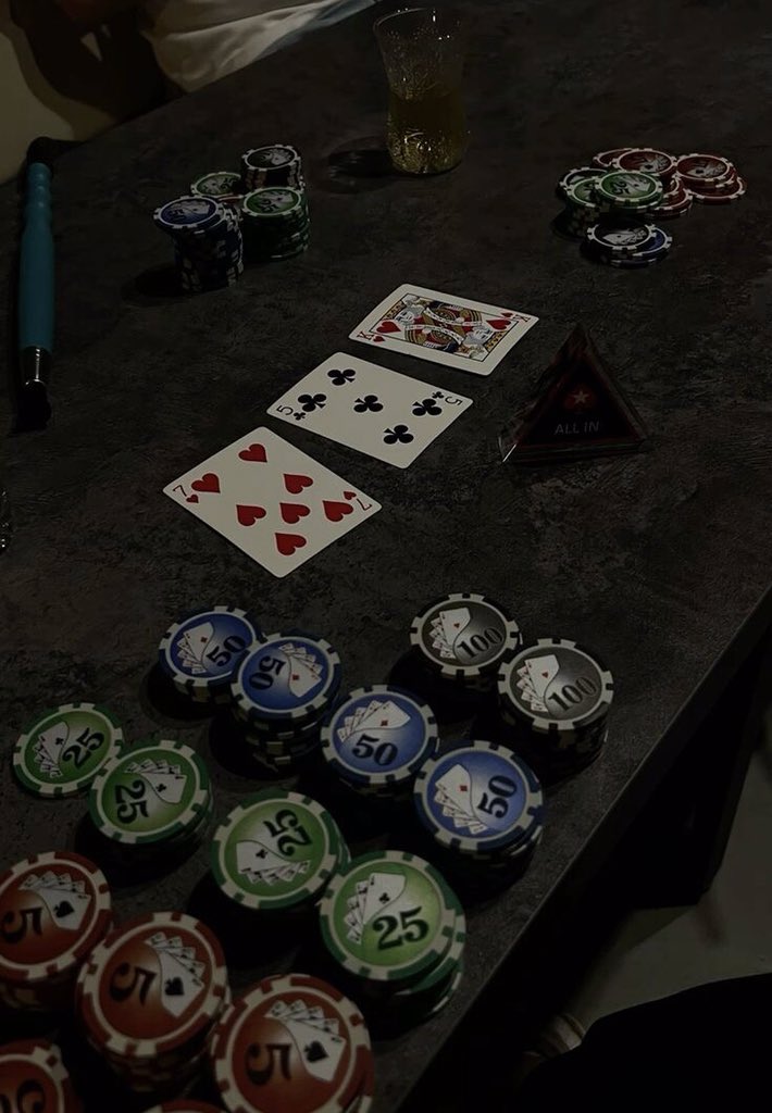 TWGPoker's tweet image. Important Lifehack!
Study your opponents. Most poker players have their own style of play. By noticing the repetitive actions of your opponents at the table, you can draw conclusions for effective competition with them.
#poker #TheWorldGame #pokerstars #pokernight #pokerlife