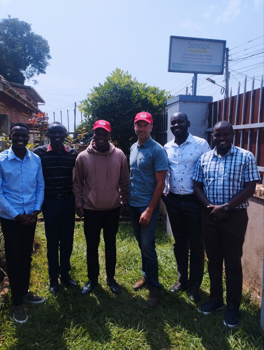 Sinapicorporate's tweet photo. We are truly grateful for the opportunity to meet with the amazing team from @koavillage learn more about the impactful work they are doing.
Your dedication to changing lives is truly inspiring.
Thank you for the great conversation!
#Partnerships #KidsOfAfrica https://t.co/Dv8vbNsrDL