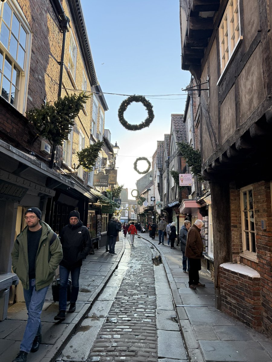 Manuel Saldivia (@ampliconx) on Twitter photo I am grateful for the fantastic opportunity to visit York in December after six years. Thank you, <a href="/Mottram_group/">Jeremy Mottram</a> , for being a fantastic host. I am grateful for the fantastic opportunity to visit York in December after six years. Thank you, <a href="/Mottram_group/">Jeremy Mottram</a> , for being a fantastic host.