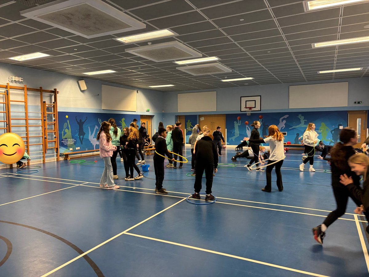 PE today with p6 and p7. We were working on our stamina in fitness. <a href="/MrsMcManusanto/">Antonine Primary 7M</a>