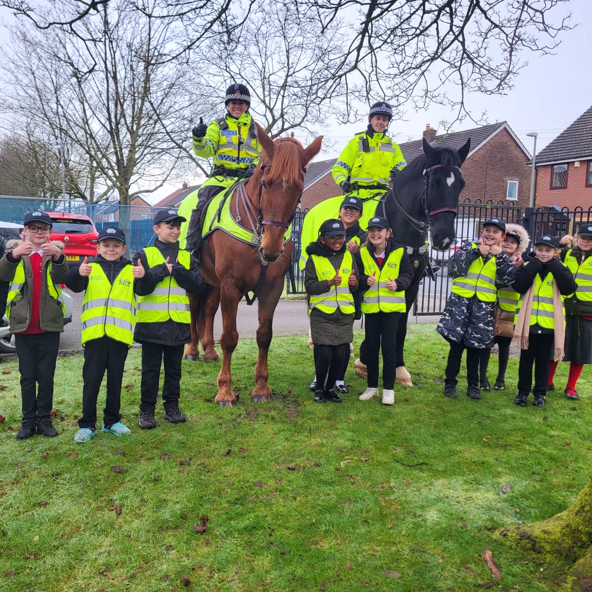 LancsPolMounted's tweet image. Brindle &amp;amp; Finnigan attended Seven stars primary school in Leyland to meet Lancashire Police’s mini pals. Everyone had a good day. #futurerecruits #startingyoung