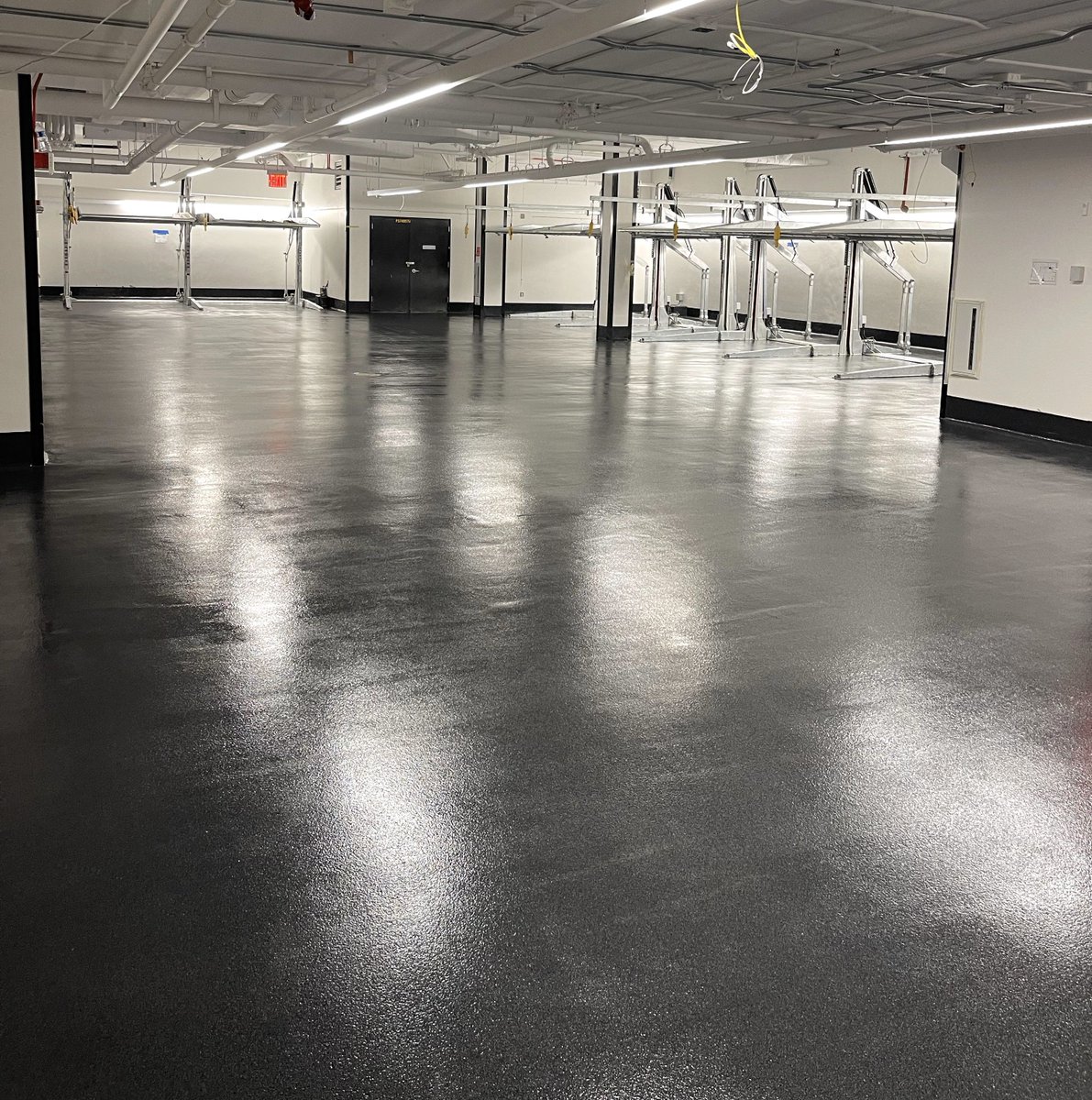 PacificCoastCon's tweet photo. Check out this car basement our crew completed. This is a urethane cement with dark color quartz floor. #pcc #crew #work #construction #urethanecement #colorquartz #epoxyflooring #waterproofing  #industrial #losangelescounty #orangecounty #sandiegocounty #riversidecounty https://t.co/NW5qsbEOTL