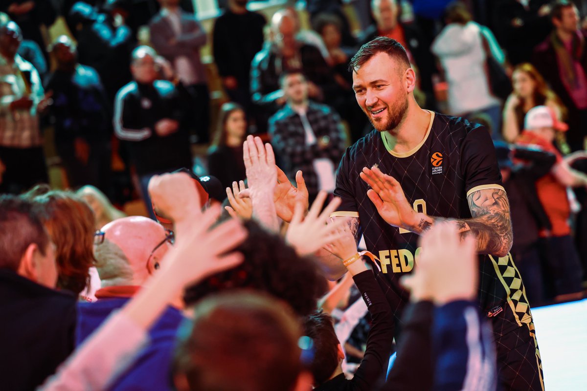 🔙 Le retour de l'<a href="/EuroLeague/">EuroLeague</a> à Gaston-Médecin, c'est ce jeudi face au Barça ! 🇲🇨♨️

📣 On compte sur vous pour pousser votre #RocaTeam ! 🥁🔥
billetterie.asmonaco.basketball

#DagheMunegu #EveryGameMatters