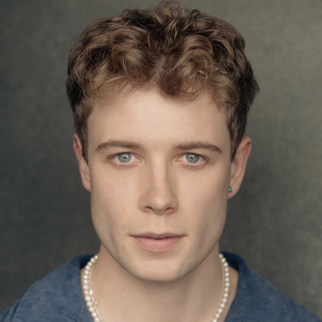 GavBarkAssoc's tweet photo. Our HARRY GOODSON-BEVAN (@hgoodsonbevan) will be in ��A Role To Die For’ at the Barn Theatre Cirencester, playing the role of Quinn.
You can catch this hilarious piece at the BARN from January 30th until March 15th!
#GBA #HarryGoodsonBevan
#ARoleToDieFor https://t.co/LXn6PptsuT