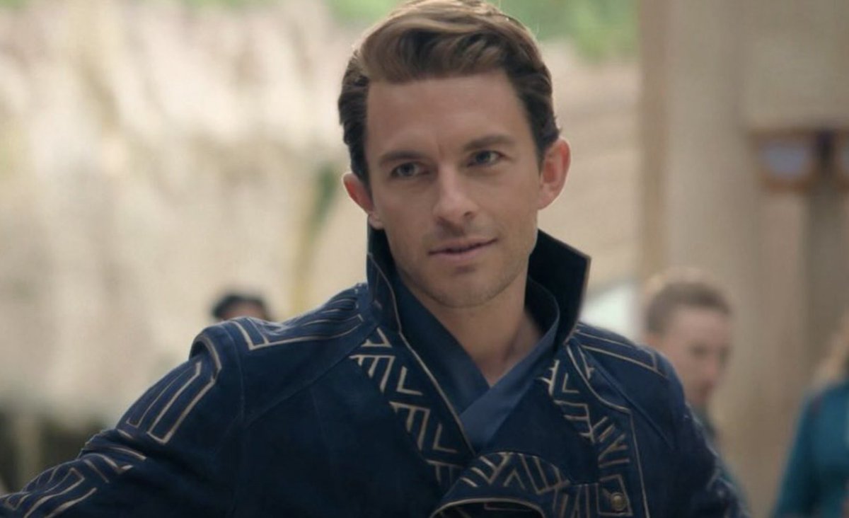 FilmUpdates's tweet photo. Jonathan Bailey is a TRIPLE nominee at this year’s #SAGAwards 

• Outstanding Performance by a Male Actor in a Supporting Role (Wicked)

• Outstanding Performance by a Cast in a Motion Picture (Wicked)

• Outstanding Performance by an Ensemble in a Drama Series (Bridgerton) https://t.co/3uzjaOnneq
