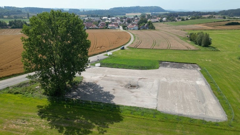 Habe heute erfahren dass in meinem Heimatdorf Öl gefördert wurde und unser Skateplatz einfach auf dem Bohrloch gebaut wurde 💀