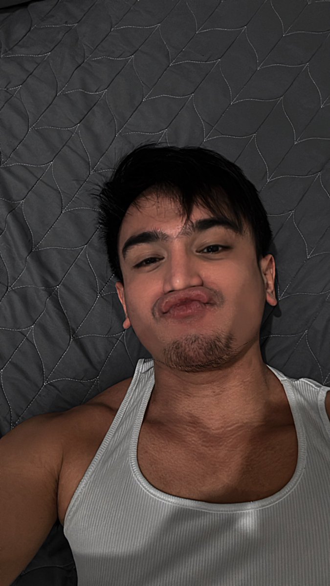 Duck Face
