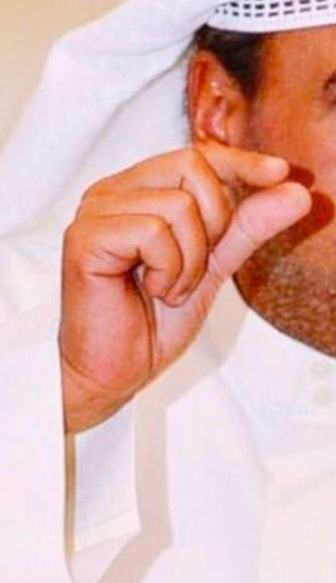 ياصغير لا دار الزمن وكبّرت
حنا الكبار الي نرجعك صغيّر🤏🏼
.
.
.
#الفخامه_شخصيا