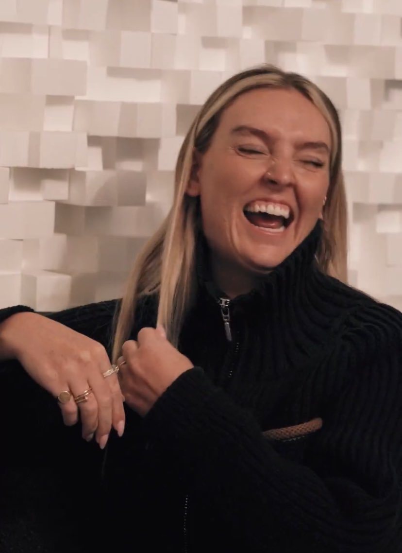 perriesnation's tweet photo. if sunshine was a person ☼ https://t.co/oW3oP7IHH8