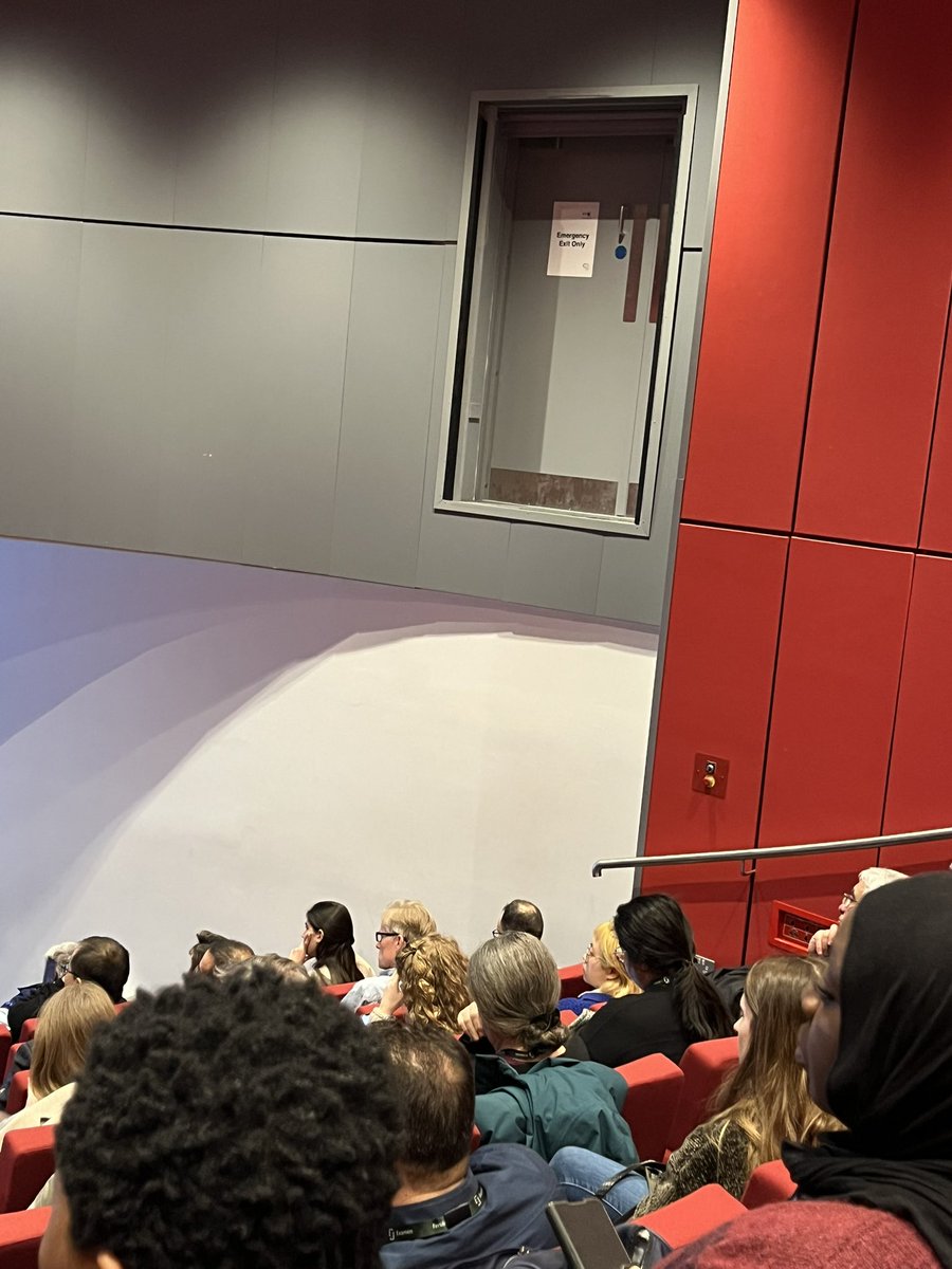gregfitzharris's tweet image. At @srf_societyuk #srf #fertility2025 in Liverpool. Hoping there won’t be an emergency however. Door positioning does not fill me with confidence.