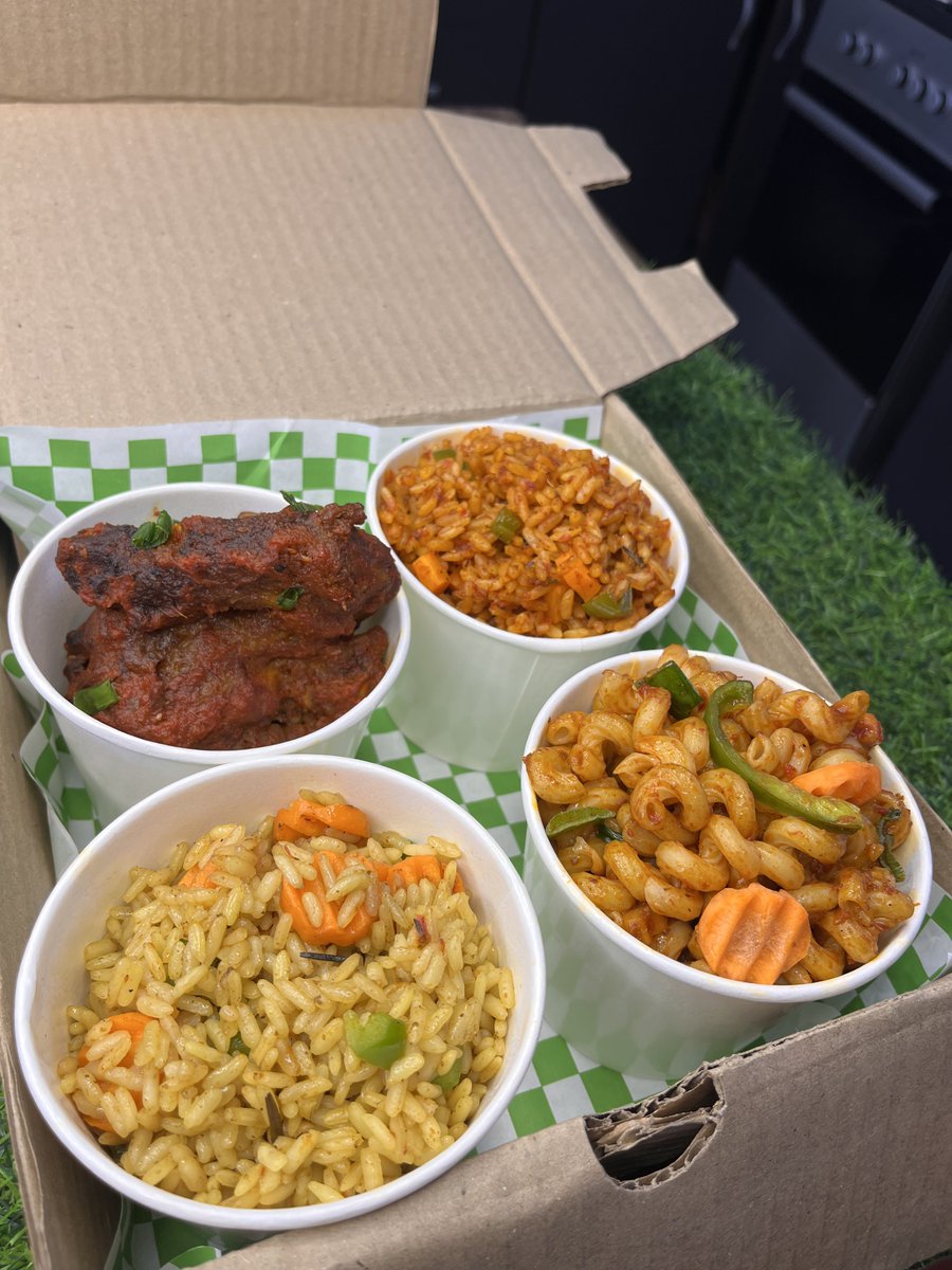 _NaysPastries's tweet photo. Looking for the perfect gift or a fun addition to your next celebration? Food cups are an exciting choice for birthday parties, wedding after-parties, and house gatherings! 

Treat your guests with our delightful Box of 6 for just 14,000 (price varies based on the content. https://t.co/a2WZkN3CFr