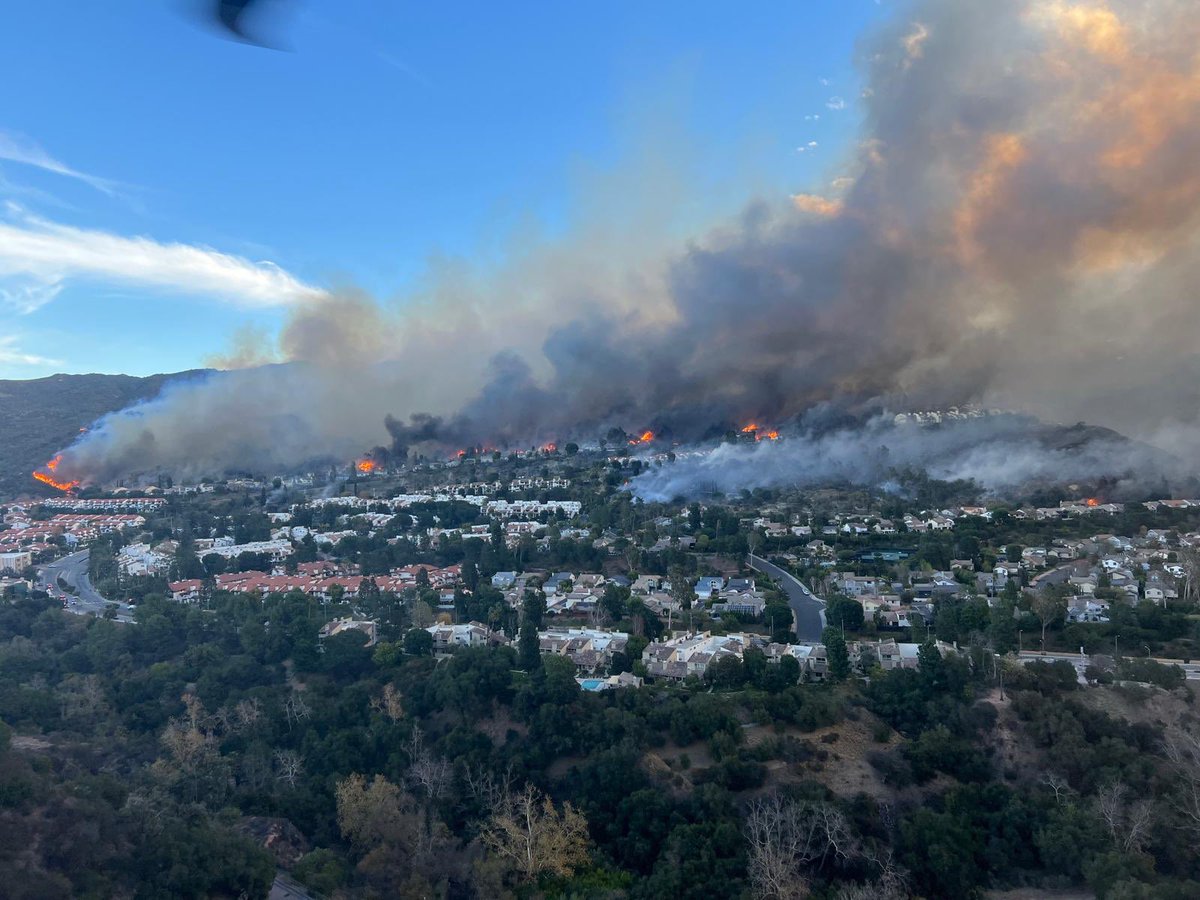 Andrew Hires tweet media