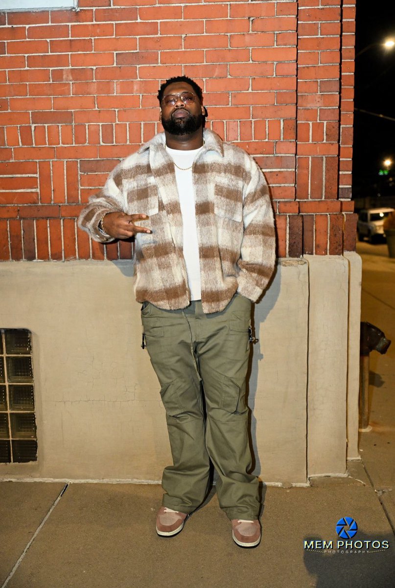 DByrd937's tweet image. I deserve it all 💫
#MakinMuff #Rooted