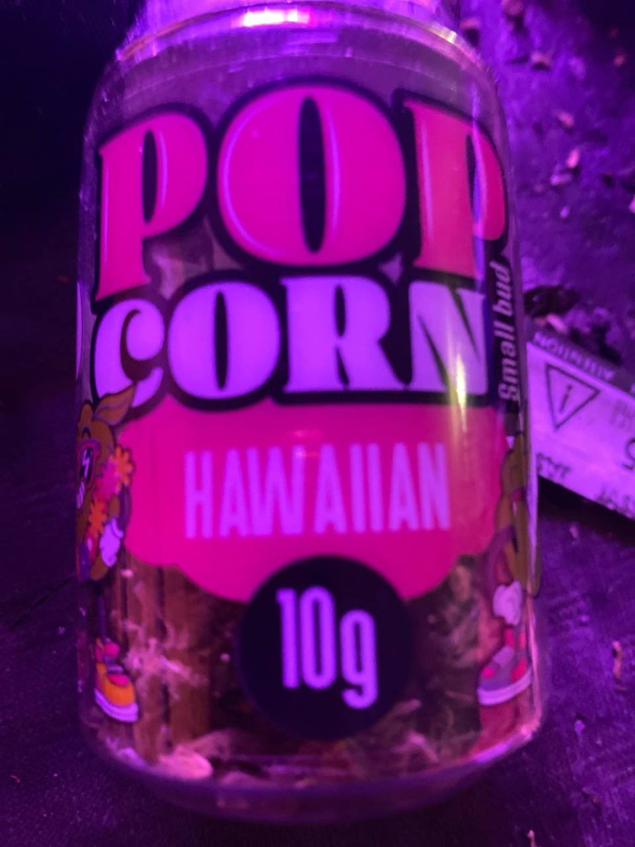 Viens prendre un rendez-vous coquin 🤤avec moi 

J’ai tout avec moi 

Viens on s’amuse 🥵on n’en profite 

Bref on prend la vie du bon côté 😌