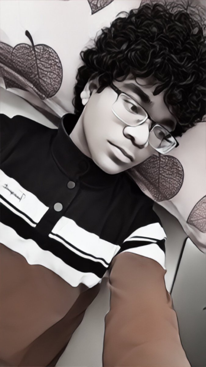 krdsimhelkopter's tweet image. Feelin&apos; a bit loco today
#CurlyVibes #LocoMood #ChillTimes #SelfReflection #LGBTQIAWelcome2025