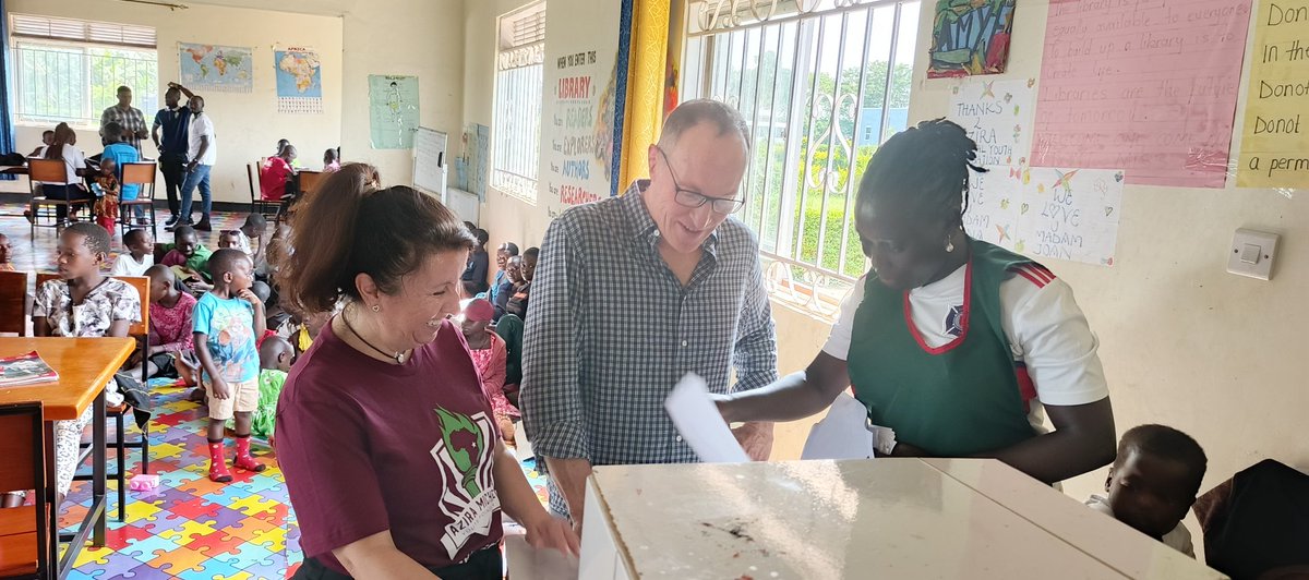 Aziramichealyf's tweet photo. We were honoured to have you at the community Facilities in Bukomero. The Children loved the time and gifts. 
Thanks you Dr. Dr. Allen Douglas and Dr. Deborah Douglas https://t.co/aq2FliF1fW