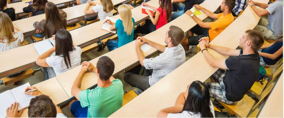 En medio de los puntajes de la PAES, rankings y debates educativos, nuestra rectora Marigen Hornkohl, nos invita a reflexionar sobre un tema crucial: el derecho a la educación superior y aquellos jóvenes que quedan fuera del foco. 

Más información 👉 bit.ly/4h9sy4X