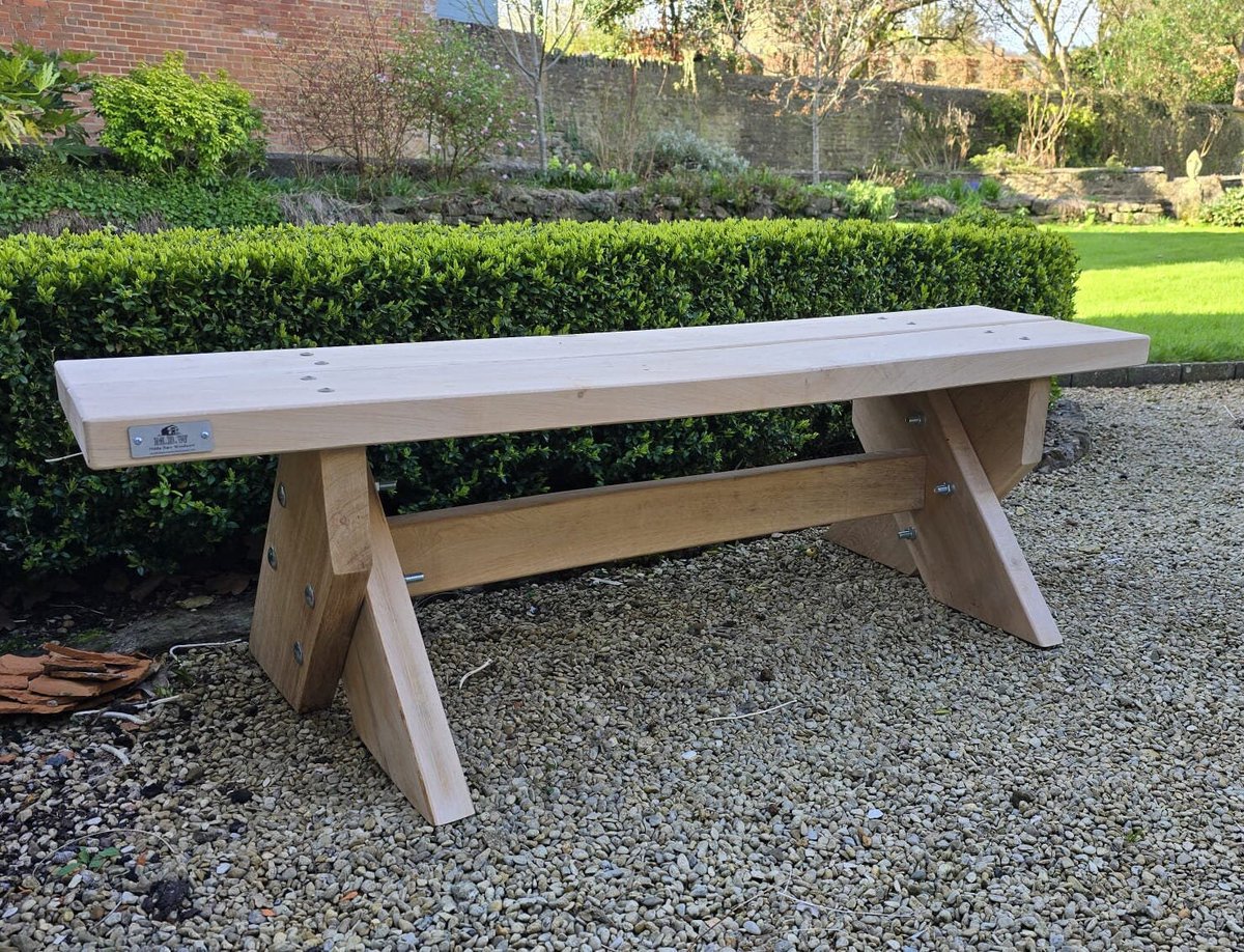 BarnMiddle's tweet image. Oak Garden Backless Bench | Handmade Rustic Outdoor Seating | 1.8 m tuppu.net/ae35d345 #Etsy #MiddleBarnWoodwork #CompactSize
