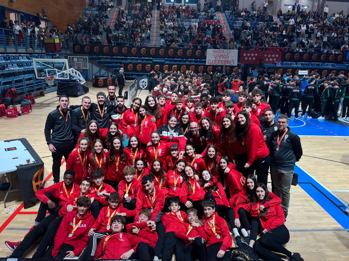 ayer finalizó el #KDTINF2025 … una experiencia y unos días que jugadores y jugadoras recordarán durante mucho tiempo… MIL GRACIAS <a href="/gaizkaeibar/">Gaizka Hernández</a> <a href="/AlexFerCho_/">Alex Fercho</a> <a href="/Domon_12/">Iñigo Dominguez</a> Jonathan y resto del staff por guiarles y acompañarles…

[📸 <a href="/FNBaloncesto/">Federación Navarra de Baloncesto</a> ]