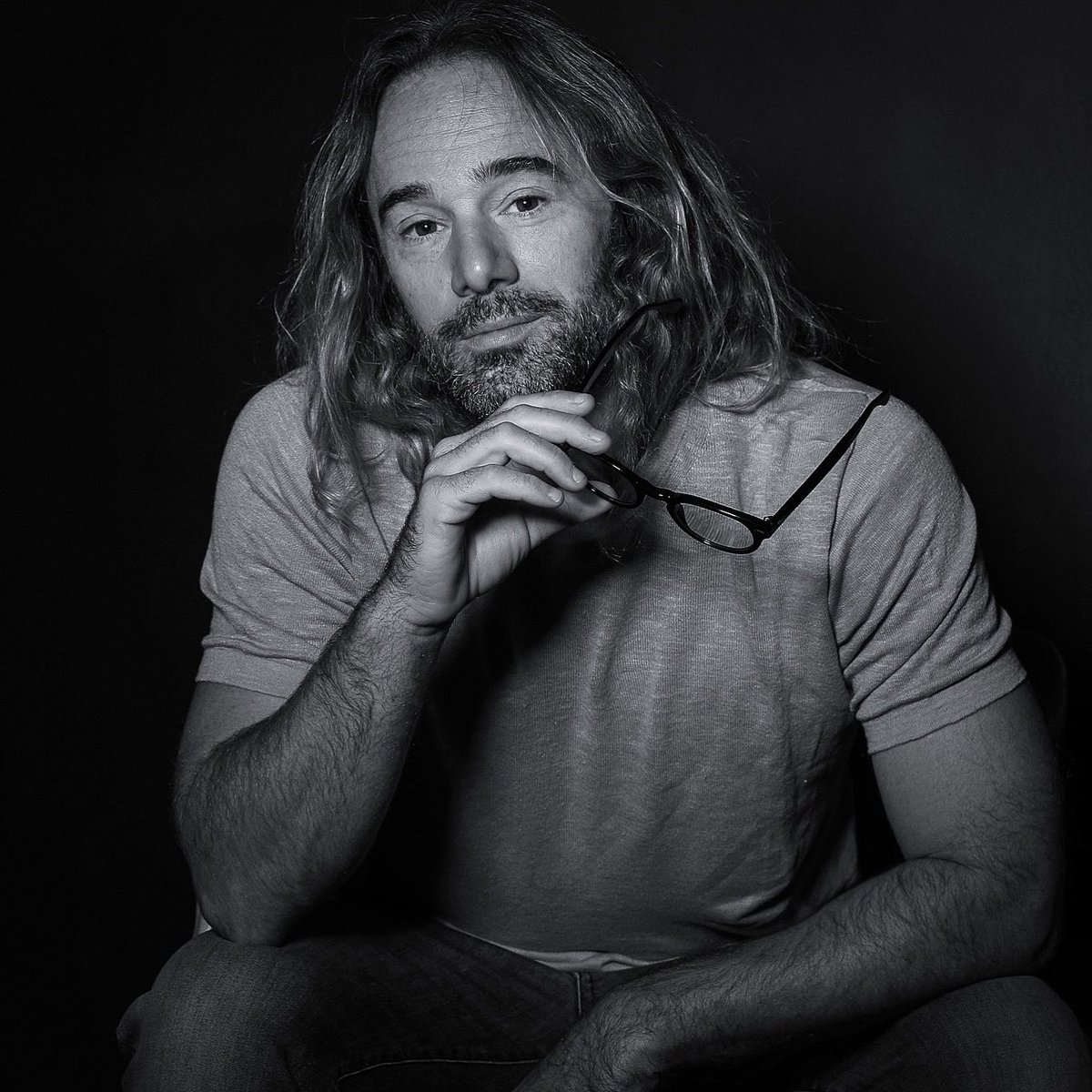 La vita è come il mare: a volte calma a volte tempestosa.                                         Ogni giorno è un opportunità per delineare nuove rotte🎭⚓️                                                    #Attore  #Actorlife #Yachtinglife #Oceanvibes #Nuoviinizi #blackandwhite