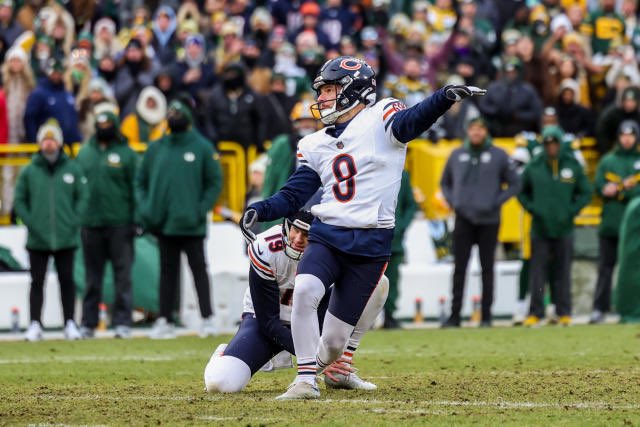 Still get happy when I think about Cairo Santos and how he redeemed himself on Sunday.

Same opponent, same game-winning field goal try. This time, he nailed it. Gotta feel happy for the guy. #Bears