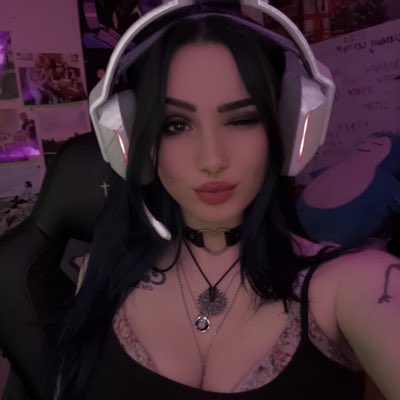 damnit_destiny_TTV tweet media